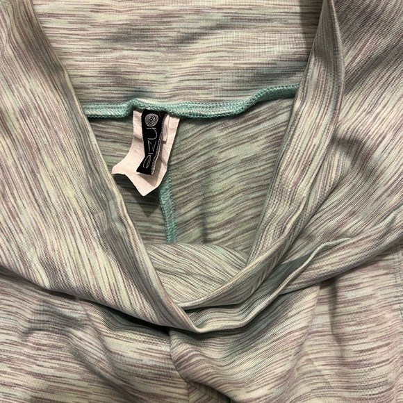 Onzie leggings, ballerina capri - Picture 7 of 7